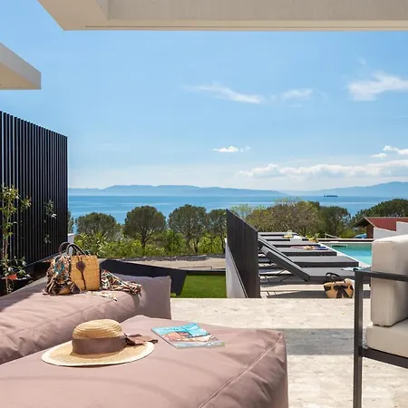 Luxury Ole With Pool Villa Kostrena