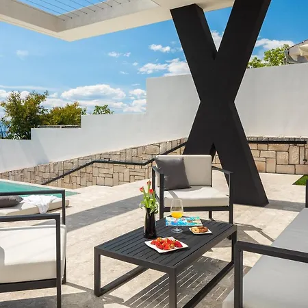 Luxury Ole With Pool * Kostrena