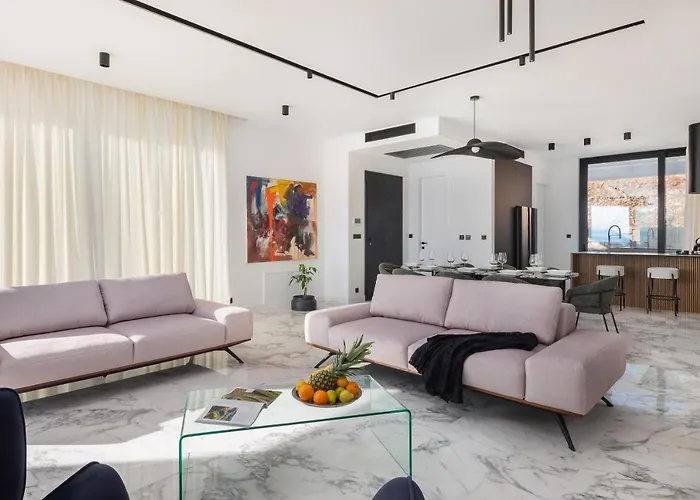 Villa Luxury Ole With Pool *