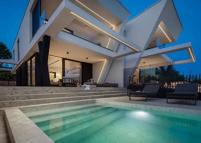 Villa Luxury Ole With Pool *