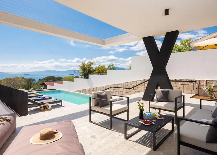 Villa Luxury Ole With Pool