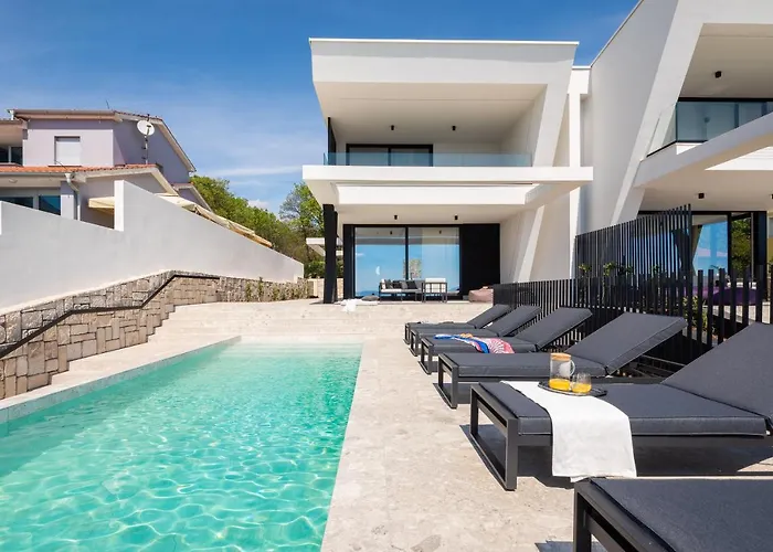 Luxury Ole With Pool Villa *