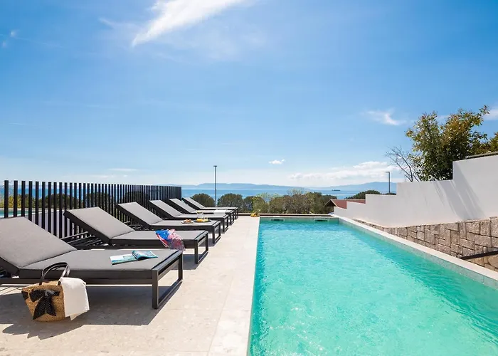 Luxury Ole With Pool Villa *