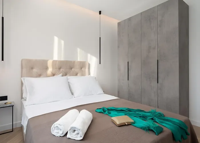 Luxury Ole With Pool Kostrena