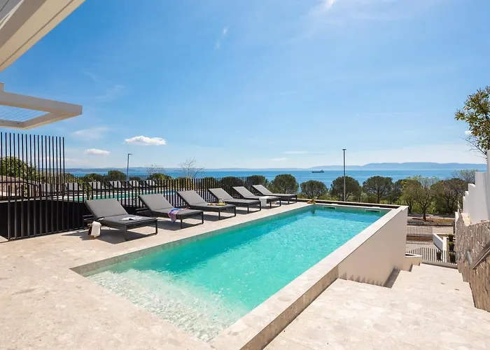 Villa Luxury Ole With Pool *