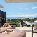 Luxury Ole With Pool Вилла Кострена