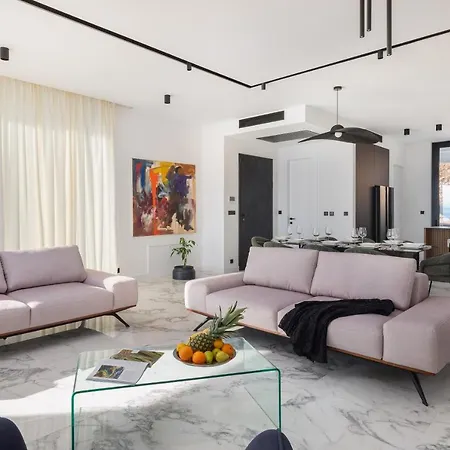 ヴィラ Luxury Ole With Pool *