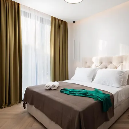 ヴィラ Luxury Ole With Pool