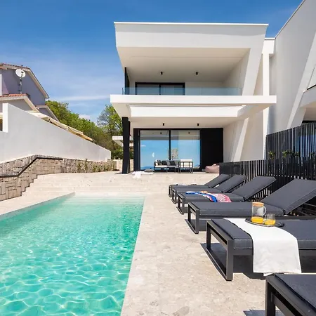 Luxury Ole With Pool Vilă *