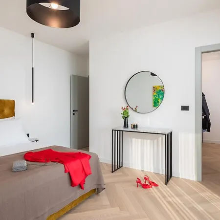 Luxury Ole With Pool ヴィラ