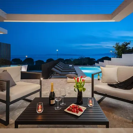 Vilă Luxury Ole With Pool *
