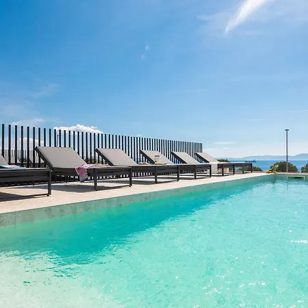 Vilă Luxury Ole With Pool
