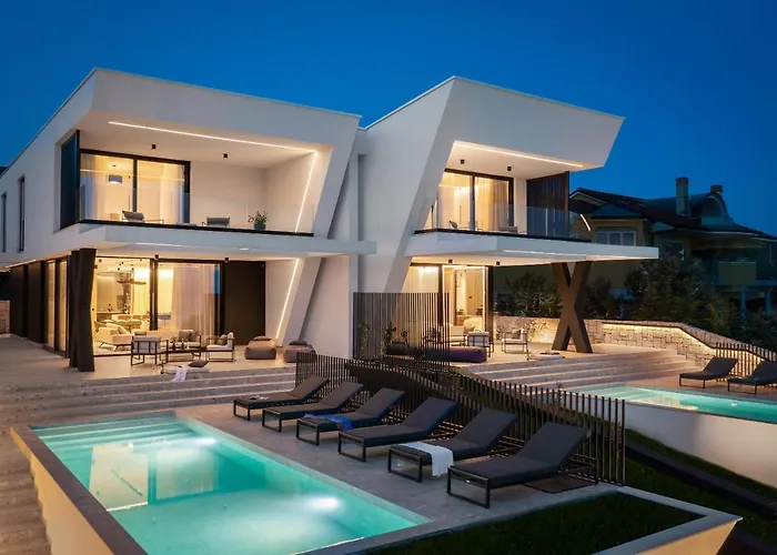 Luxury Ole With Pool Villa Kostrena